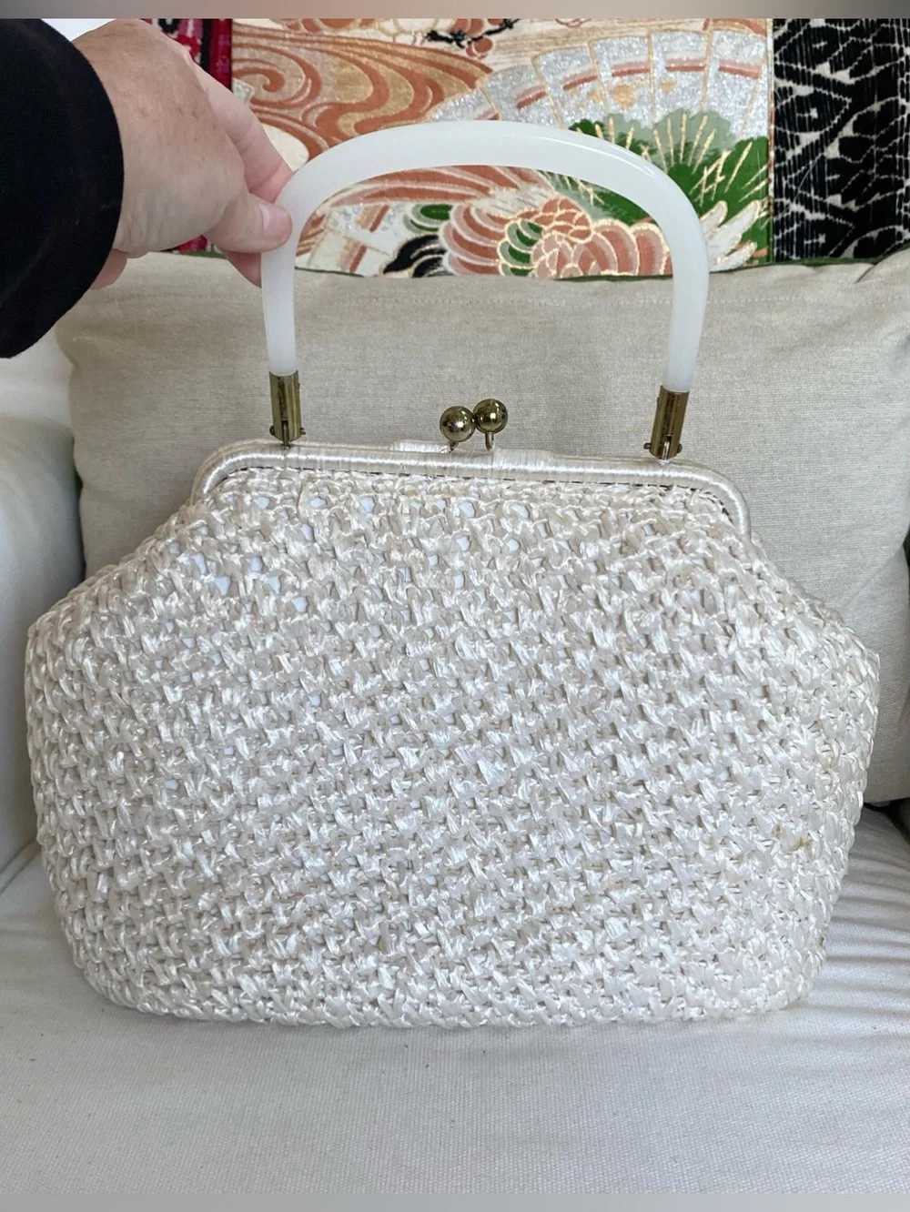 VTG 1950s Cream Woven Raffia Purse White Lucite Top Handle Kiss Lock Frame